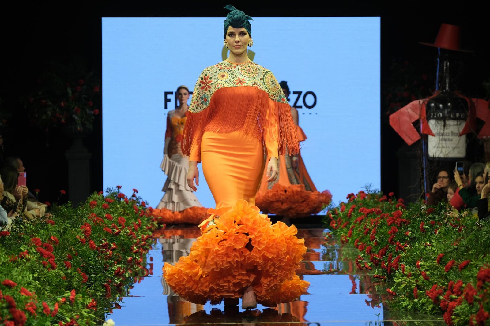 Desfile de Flor de Cerezo en la Pasarela Flamenca Jerez Tío Pepe 2023