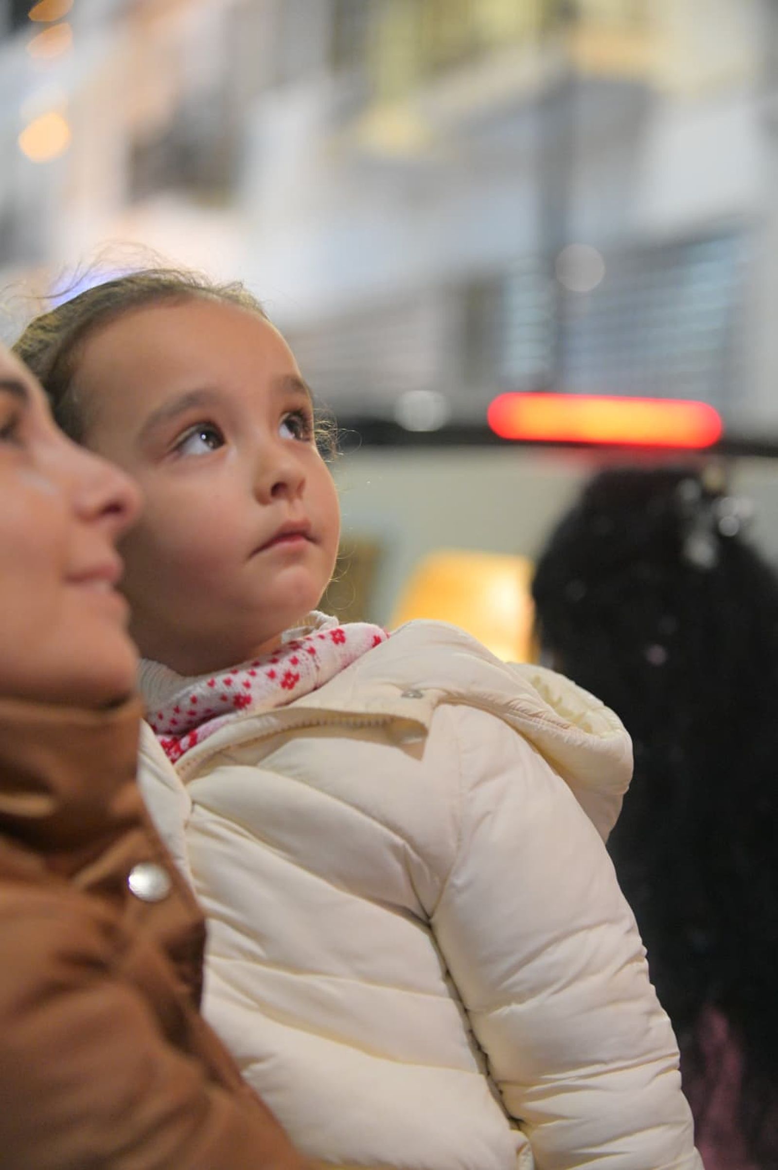La Cabalgata de los Reyes Magos de Vera desborda ilusión con una participación multitudinaria