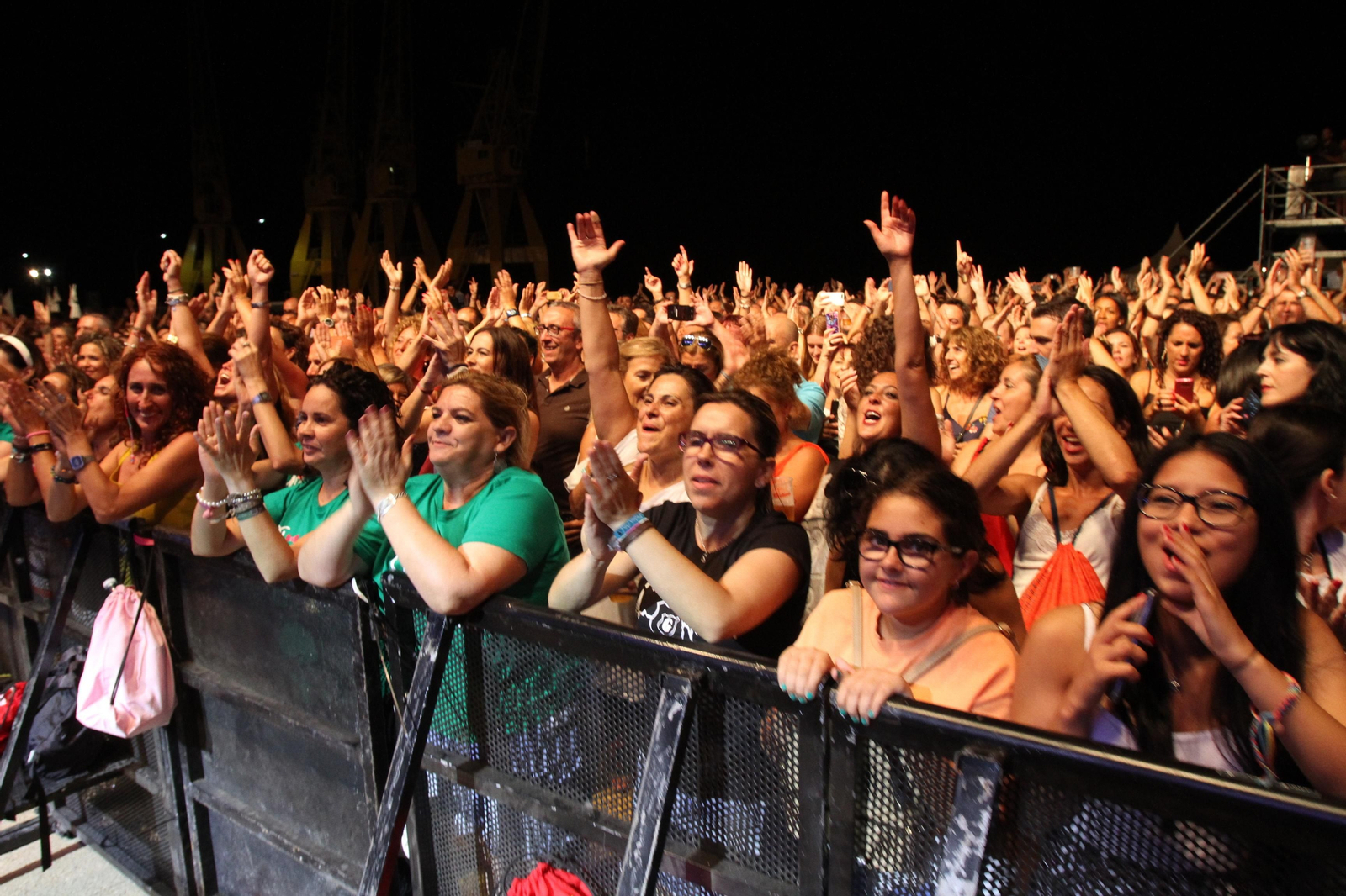 Imágenes del concierto de Hombres G en Huelva