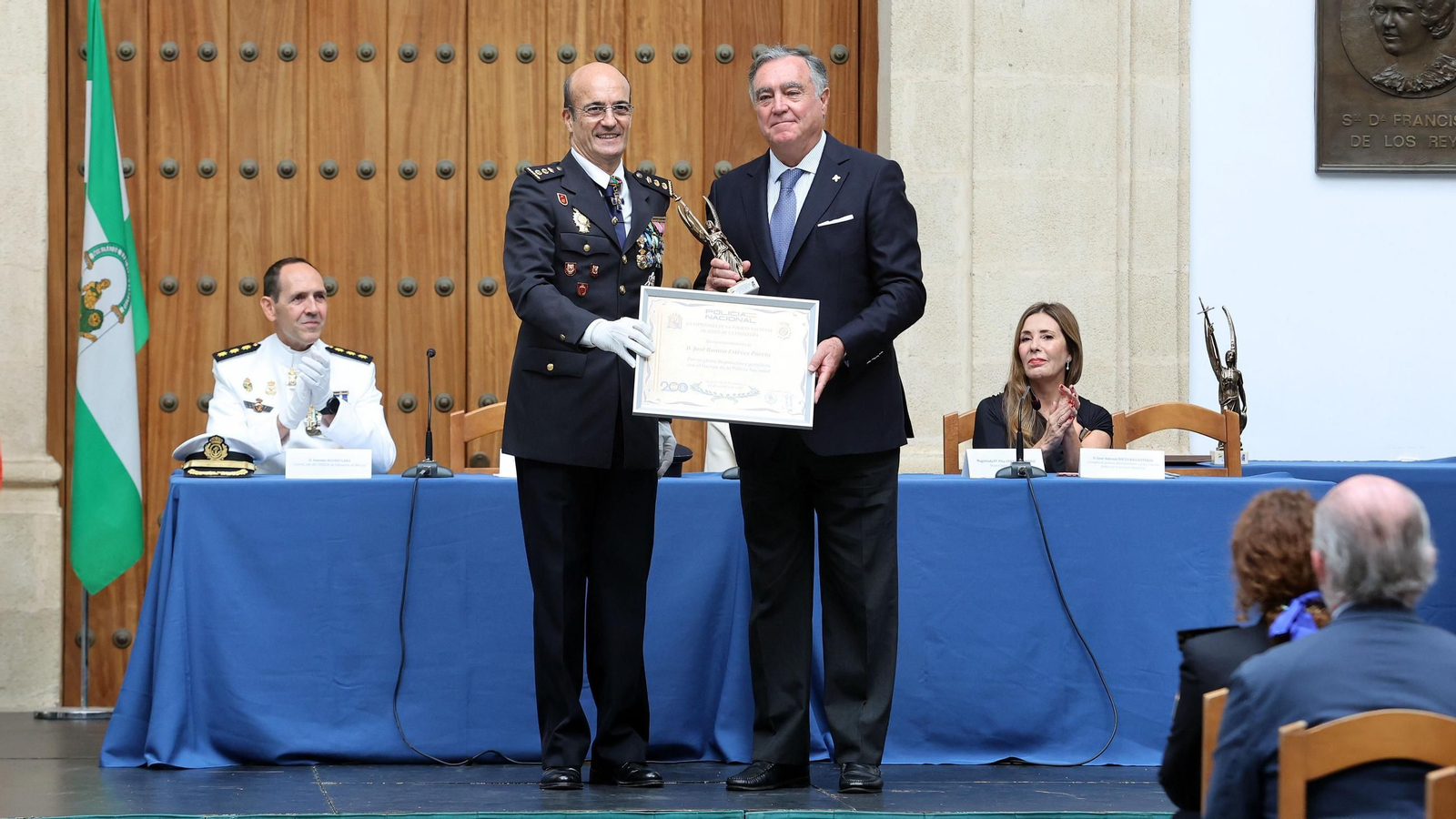 Imágenes del Día de la Policía Nacional en Jerez