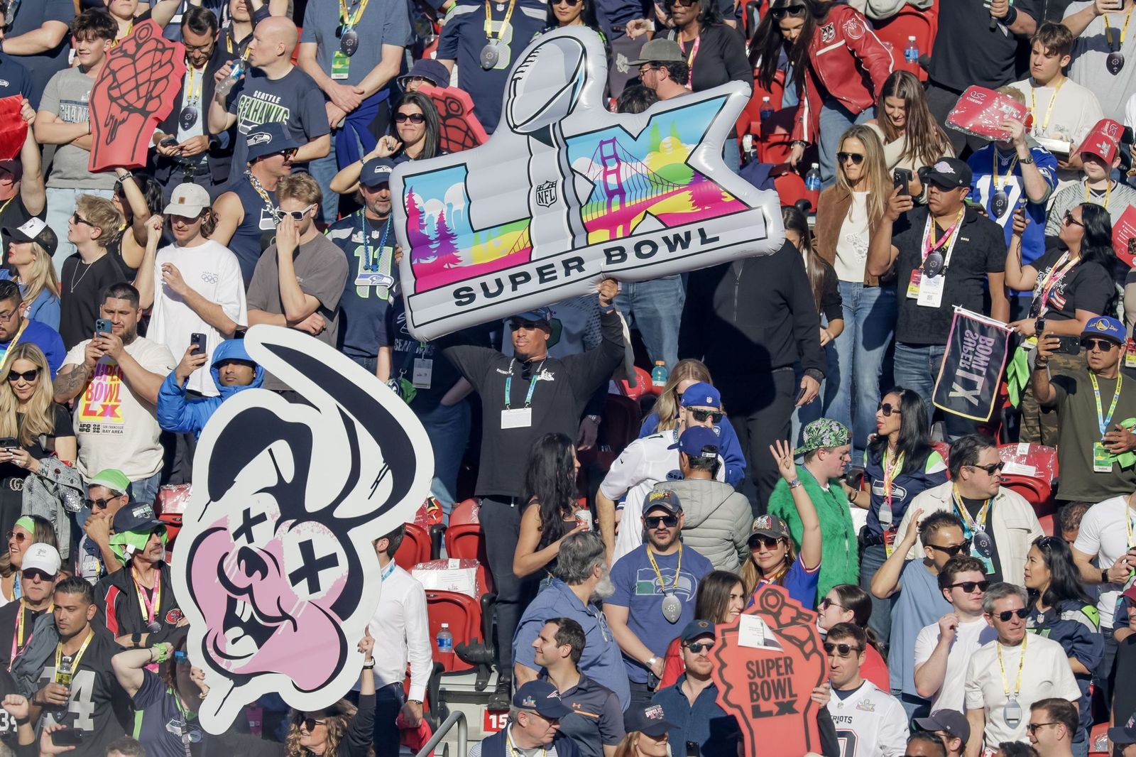 Las mejores fotos de la Super Bowl con la actuación de Bad Bunny