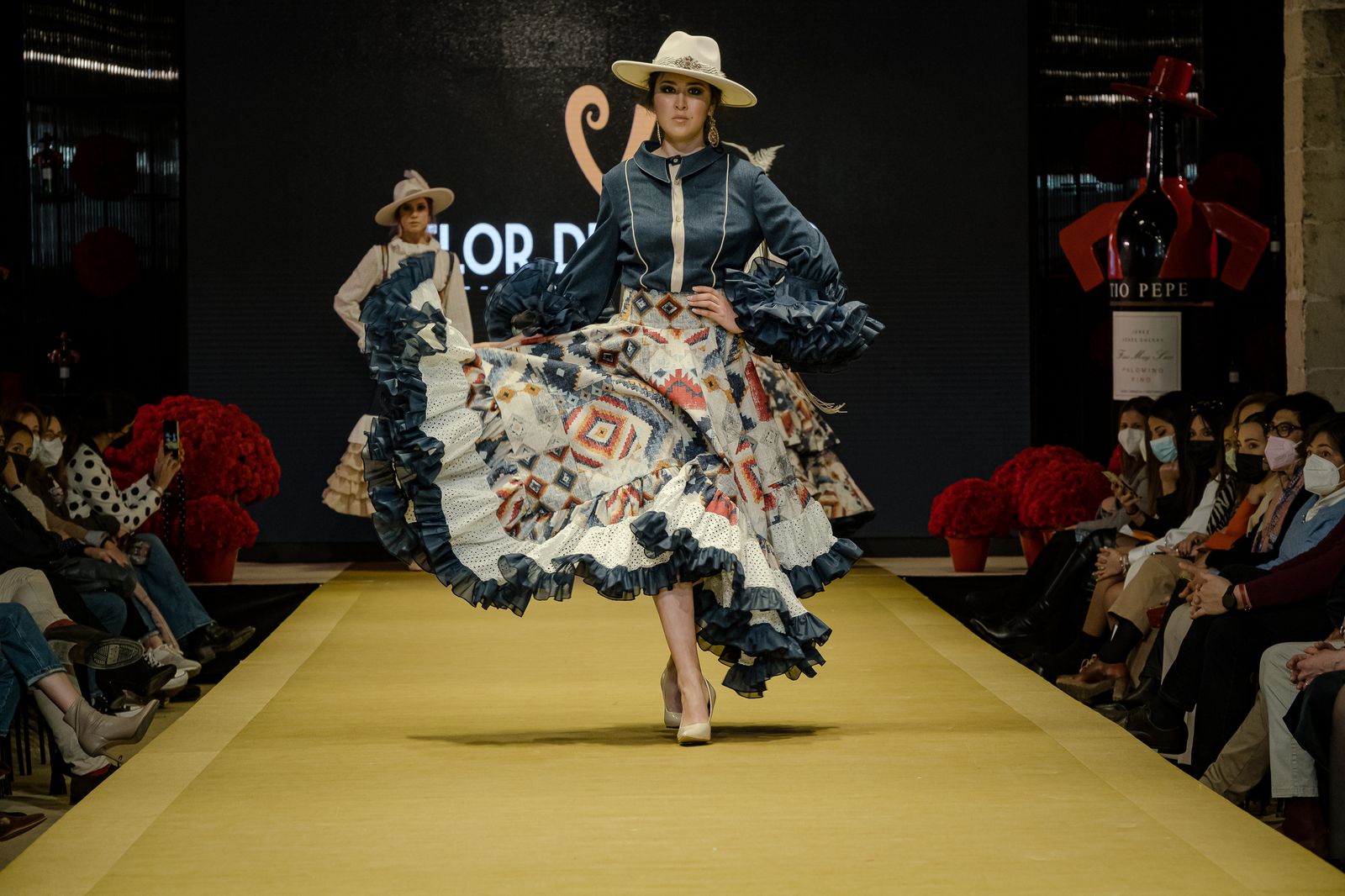 El desfile de Flor de cerezo en la Pasarela Flamenca de Jerez, todas las fotos