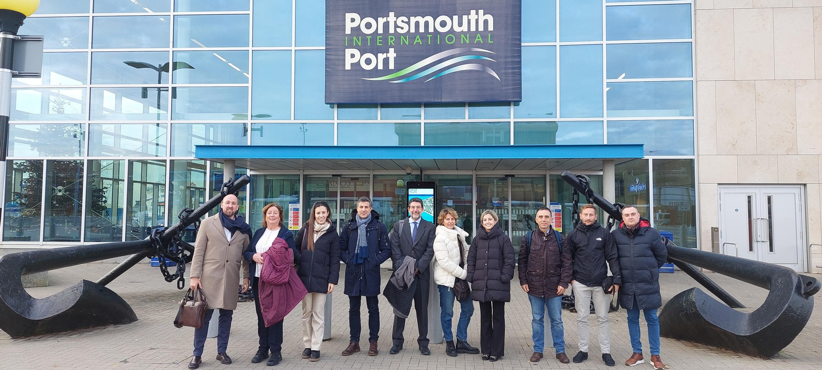 Los participantes, en el puerto de Portsmouth.