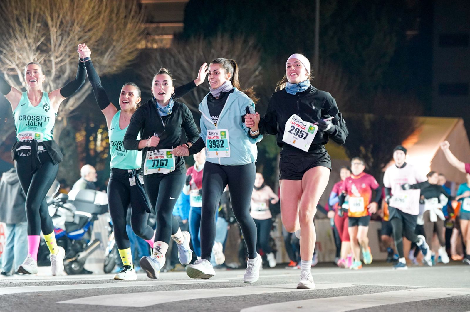 En imágenes: búscate en tu llegada a meta de la Carrera de San Antón 2026 (20)