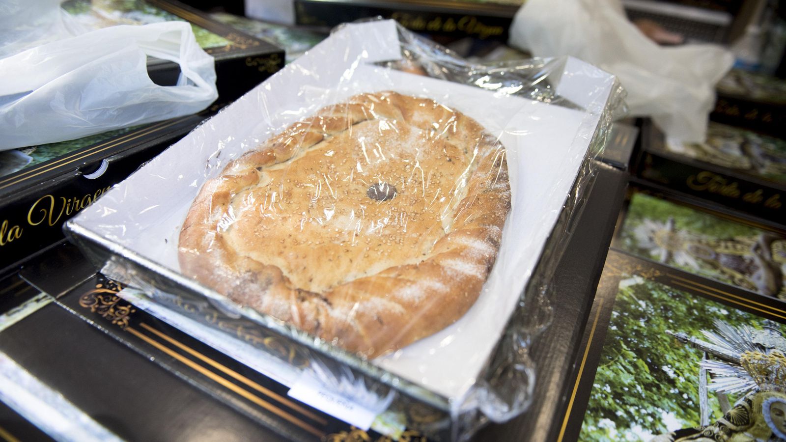 Una deliciosa torta de la Virgen en primer plano.