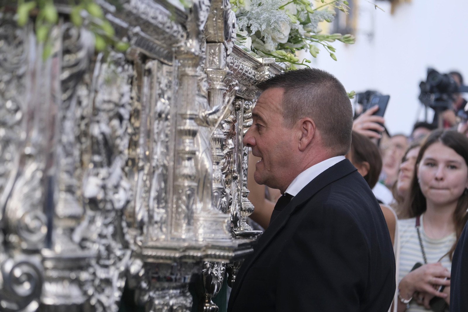 El traslado de la Virgen de la Paz y Esperanza de Córdoba, en imágenes