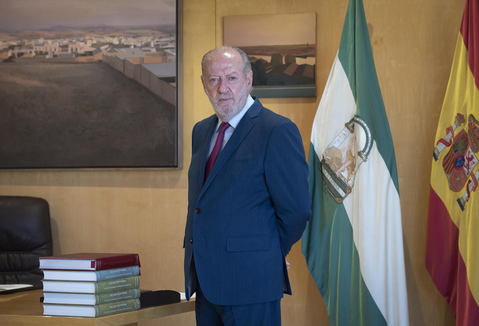 Villalobos posa en su despacho durante la entrevista con 'Diario de Sevilla'.