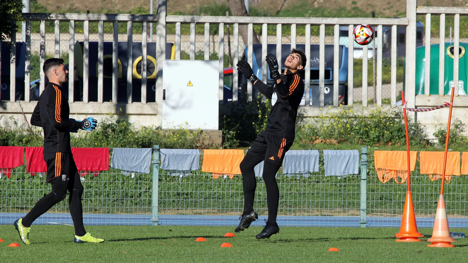 Xerez CD vuelve a entrenar en el anexo de Chapín 11 años después