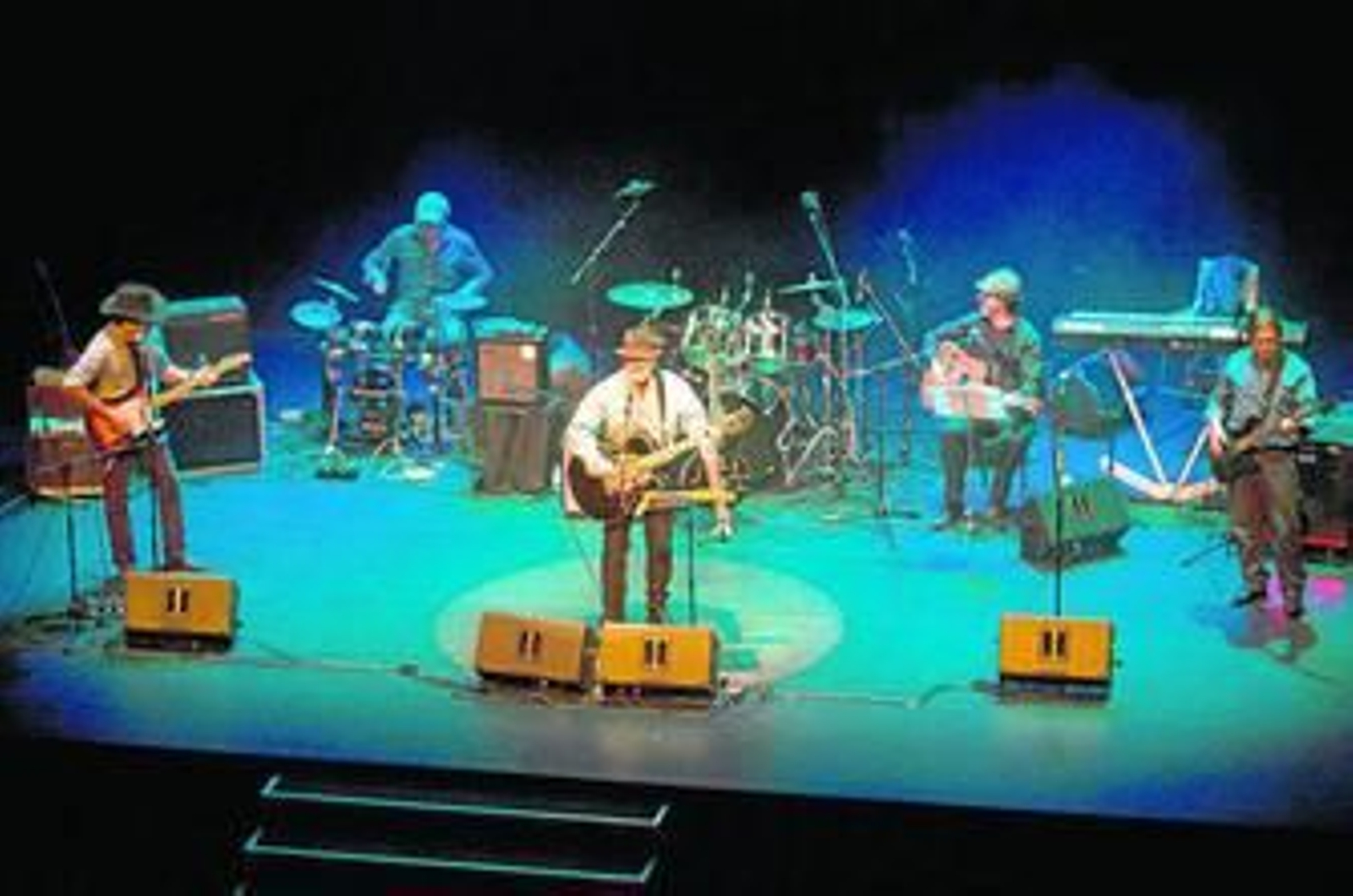 El centro Medina Elvira de Atarfe acoge un concieto de esta banda.