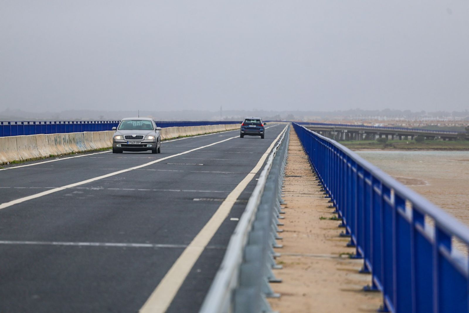Fotografías de la subida del río Odiel a su paso por Huelva