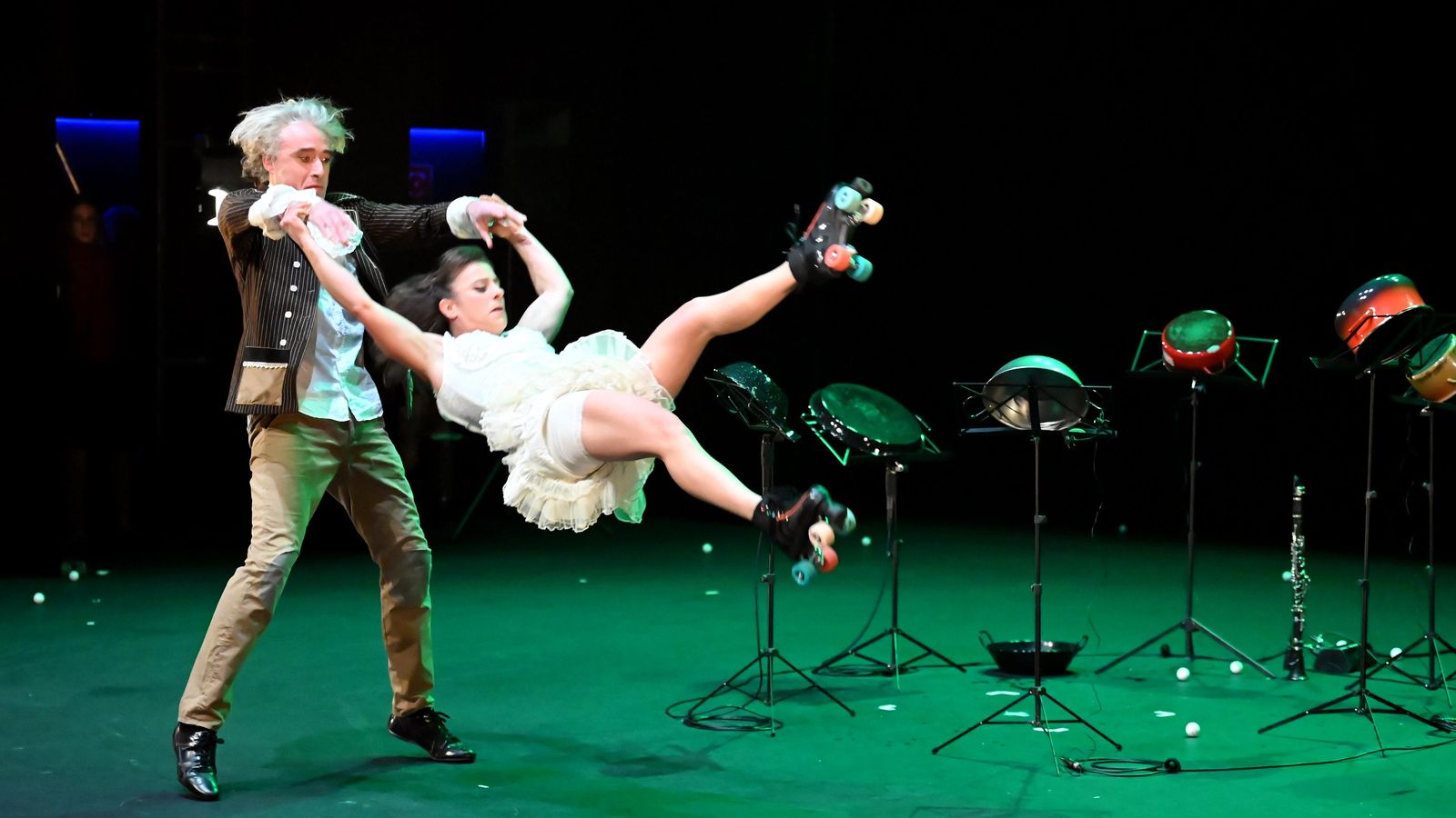 'Extraña sinfonía', de la compañía Vol’e Temps.