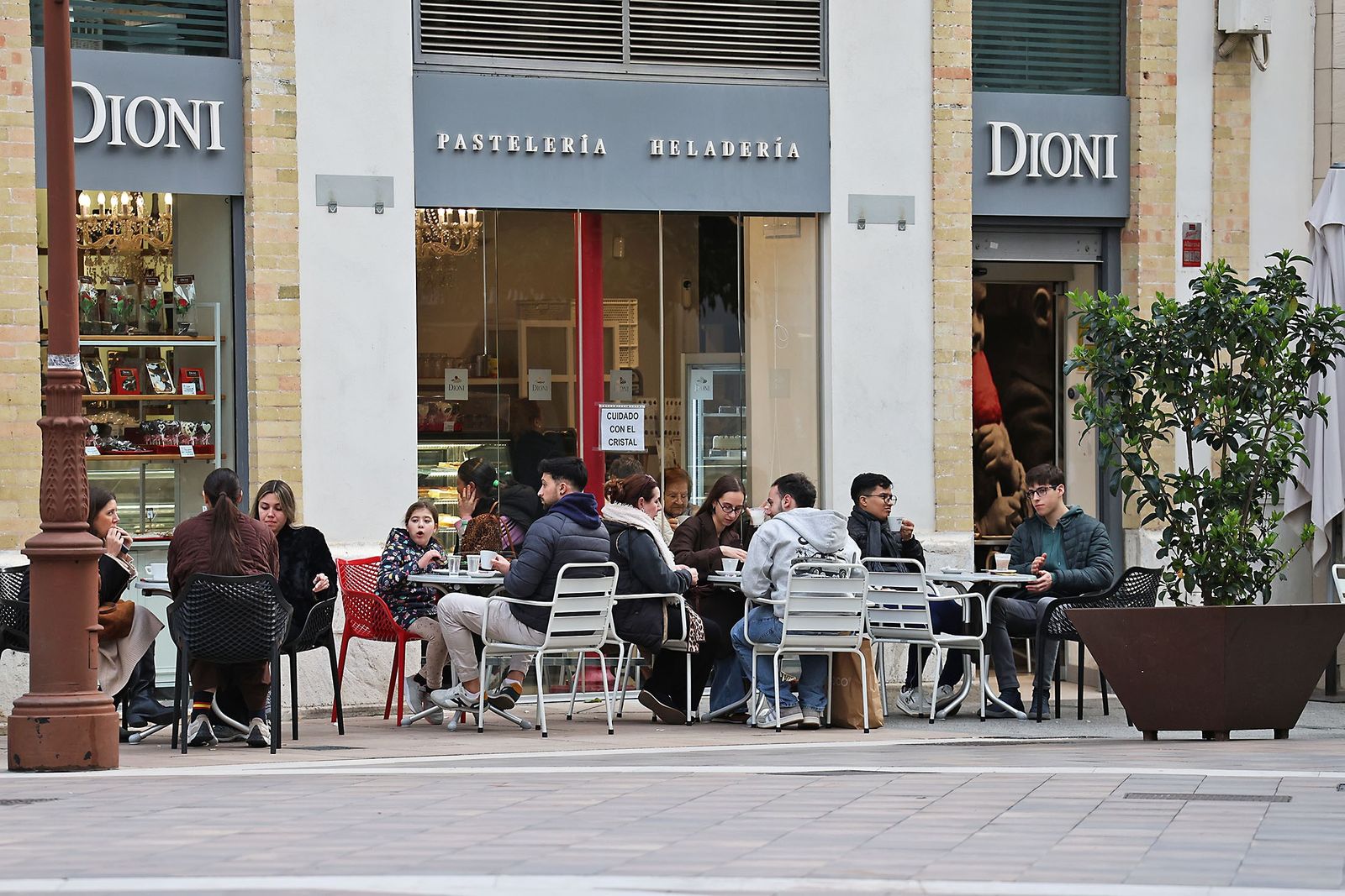 Terrazas en Huelva esta semana, una vez ha pasado ya el temporal.