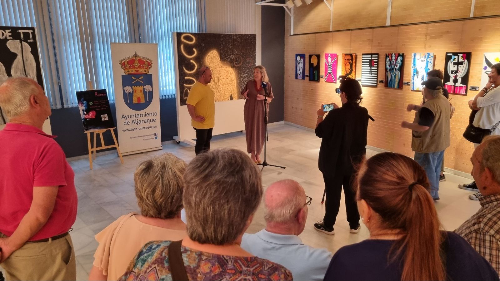 La inauguración de la exposición ha tenido lugar en Bellavista.