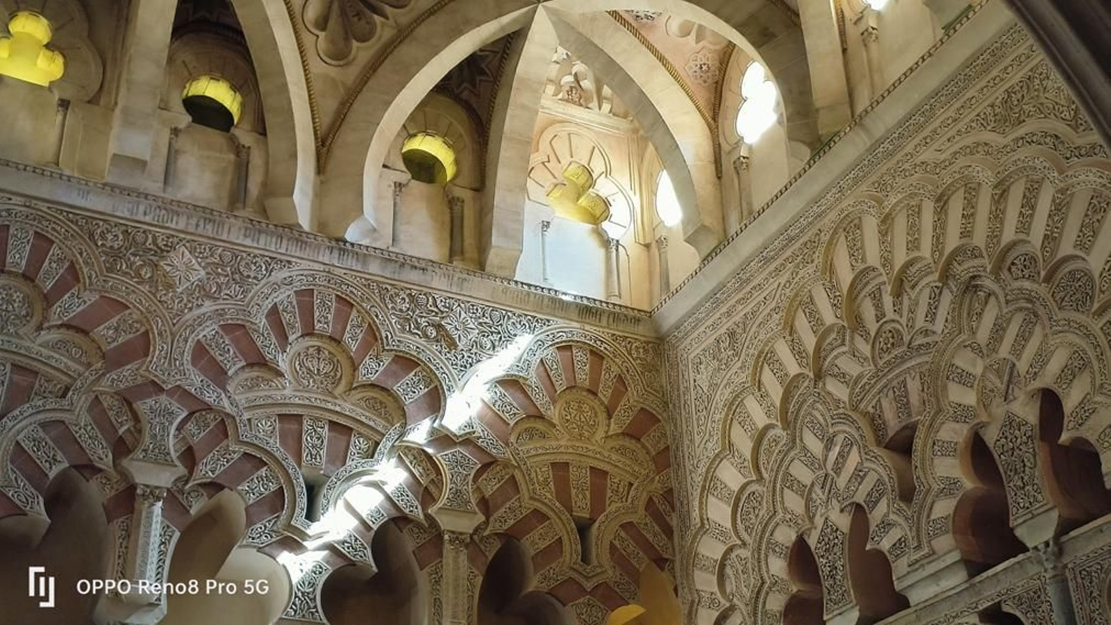 Foto de la Mezquita-Catedral de Córdoba tomada con el Oppo Reno 8 Pro