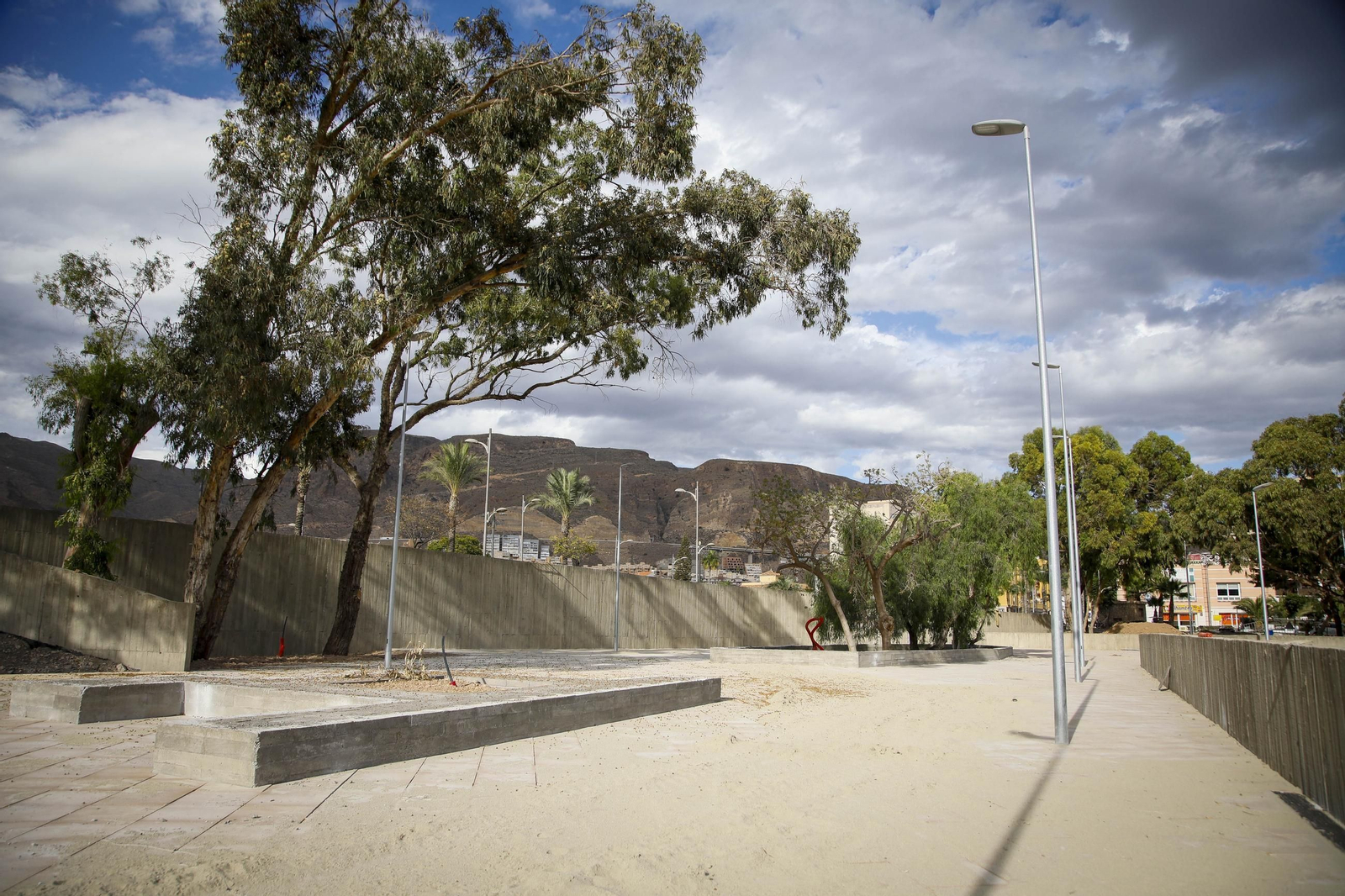 Te contamos en imágenes como avanzan las obras de la rambla de San Antonio en Aguadulce