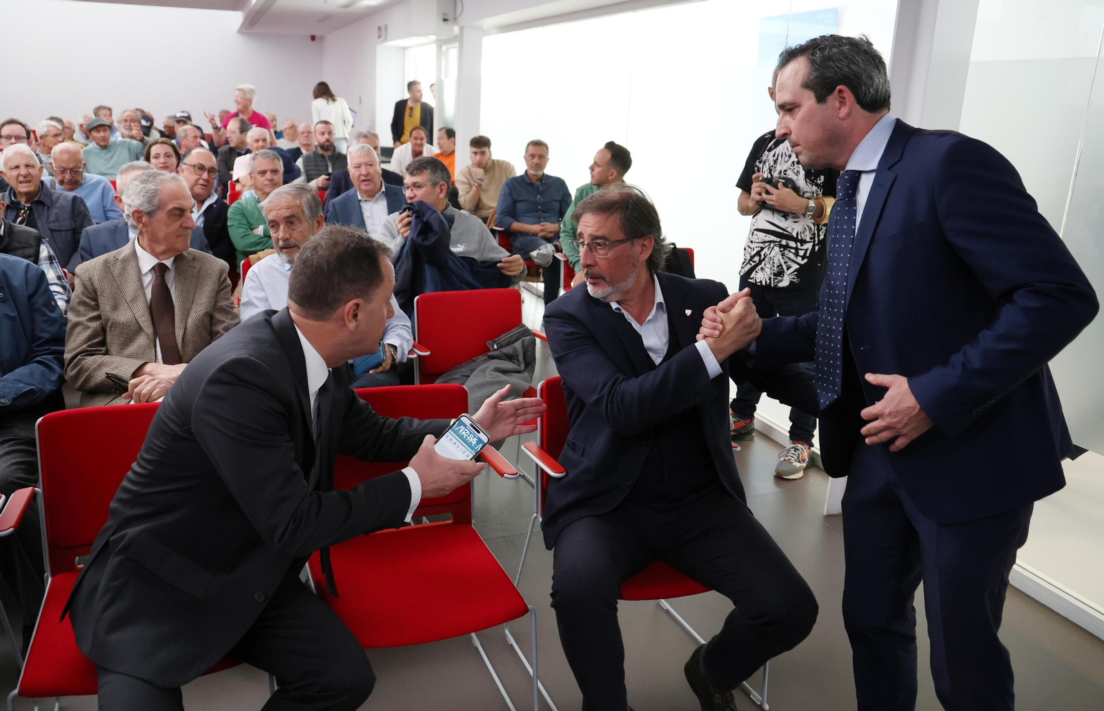 Las fotos de la gran reunión del 120 aniversario del fútbol en Málaga Las fotos de la gran reunión del 120 aniversario del fútbol en Málaga