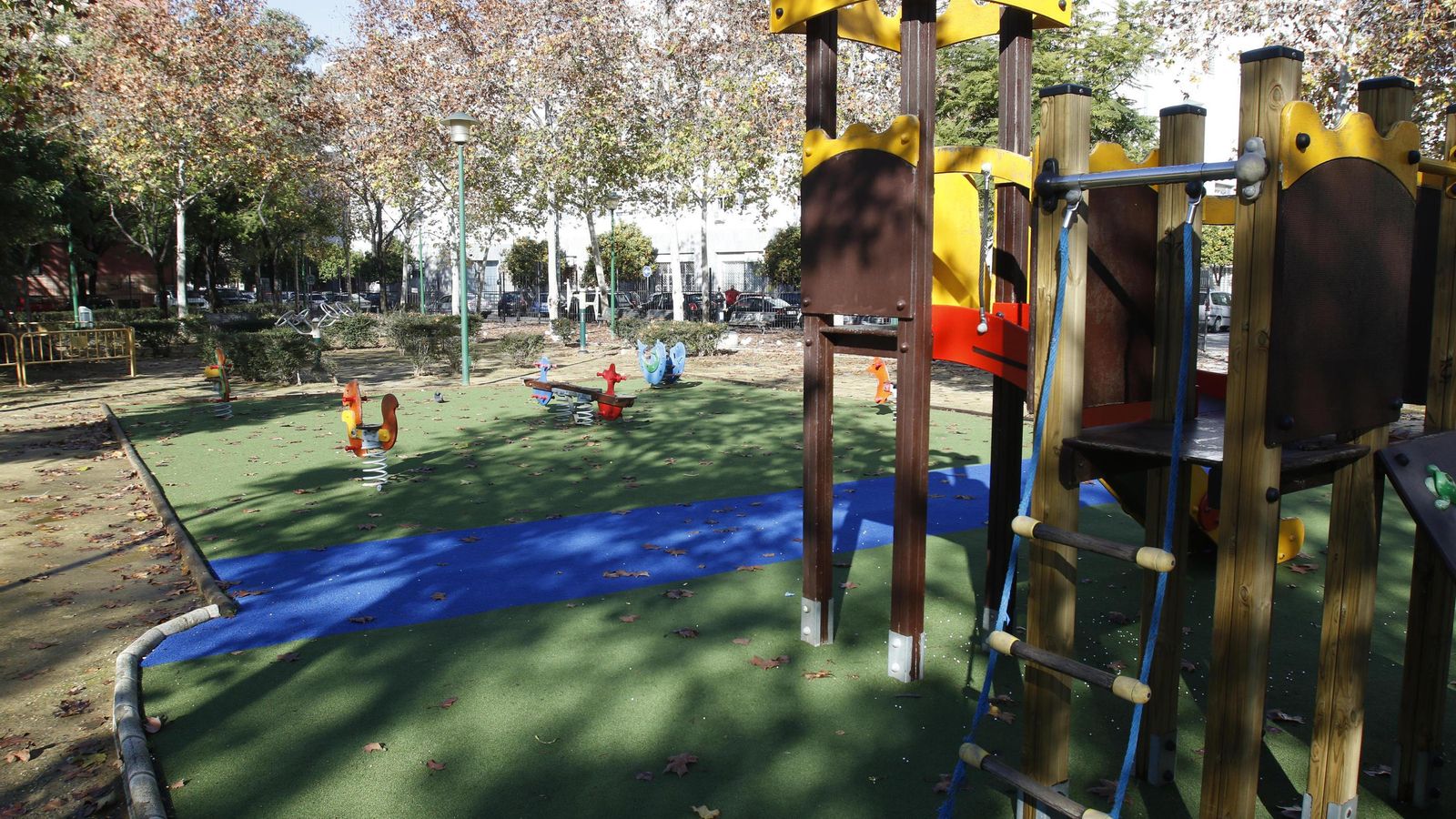 La zona de juegos infantiles.