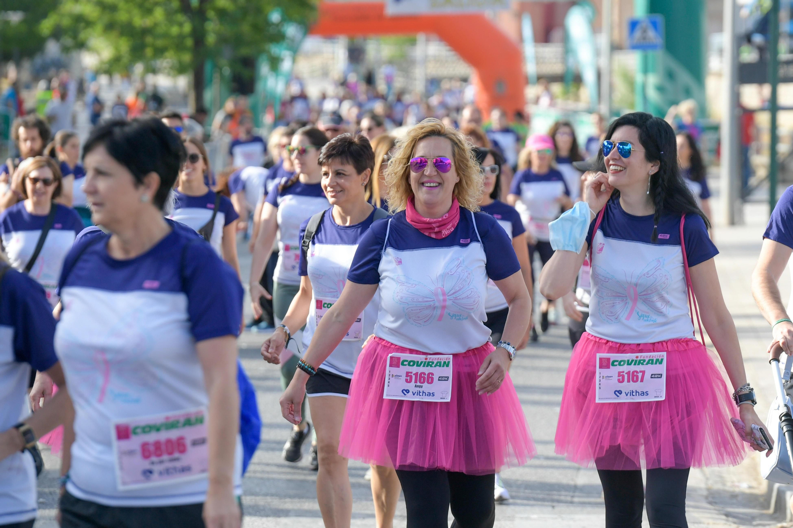 Las imágenes de la Carrera de la Mujer de este domingo en Granada