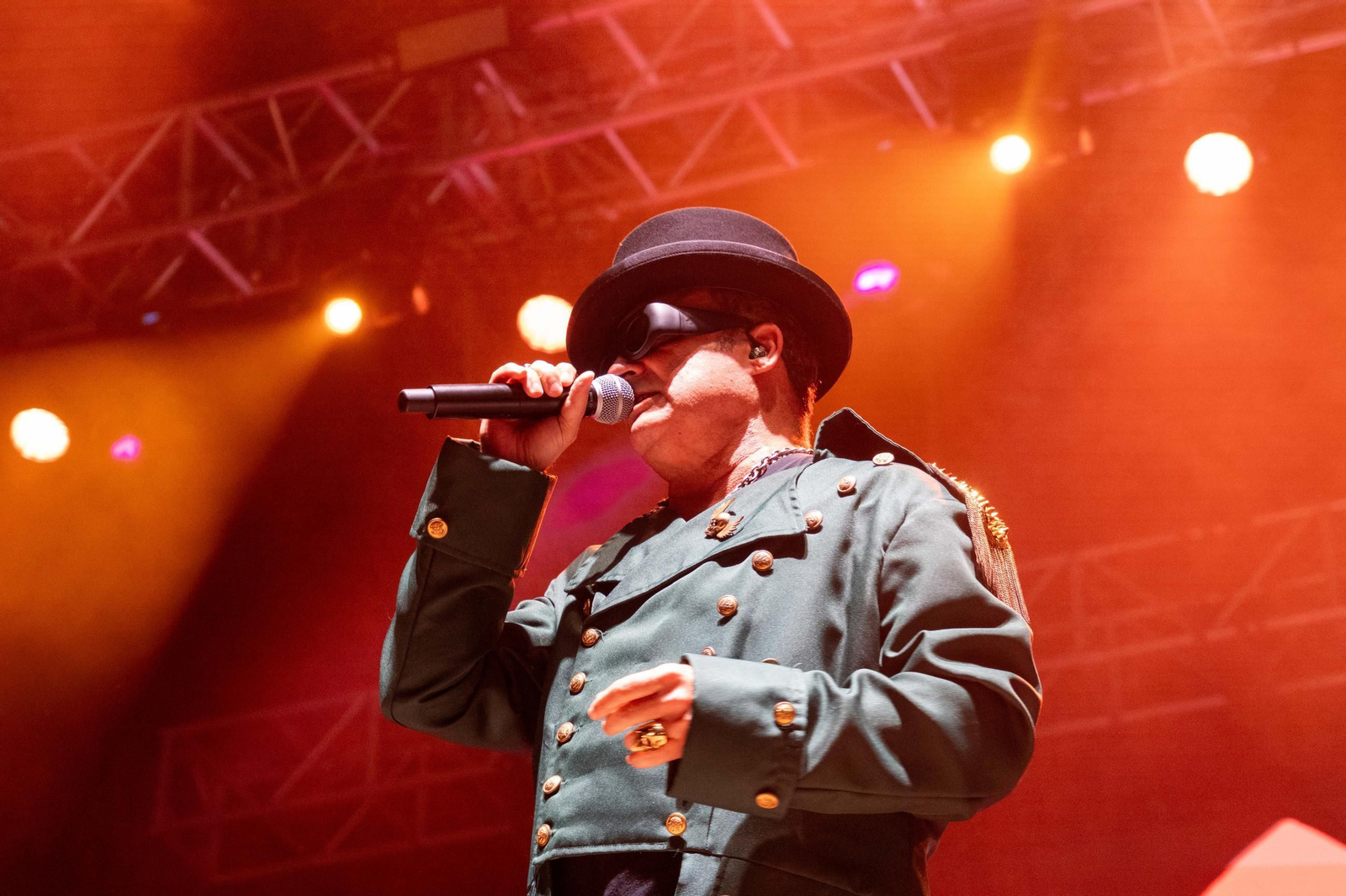 Colombinas 2025: Imágenes del concierto de Seguridad Social en las Fiestas Colombinas