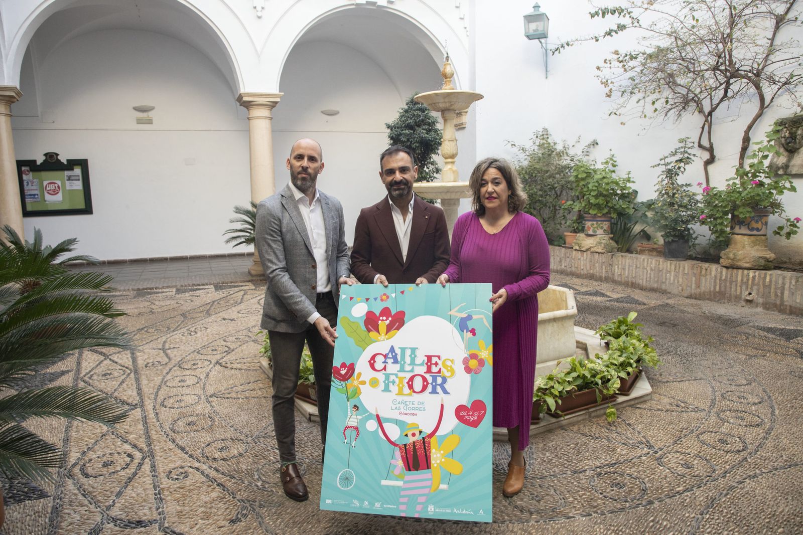 Eduardo Lucena, Félix Romero y Salud Navajas presentan Calles en Flor.