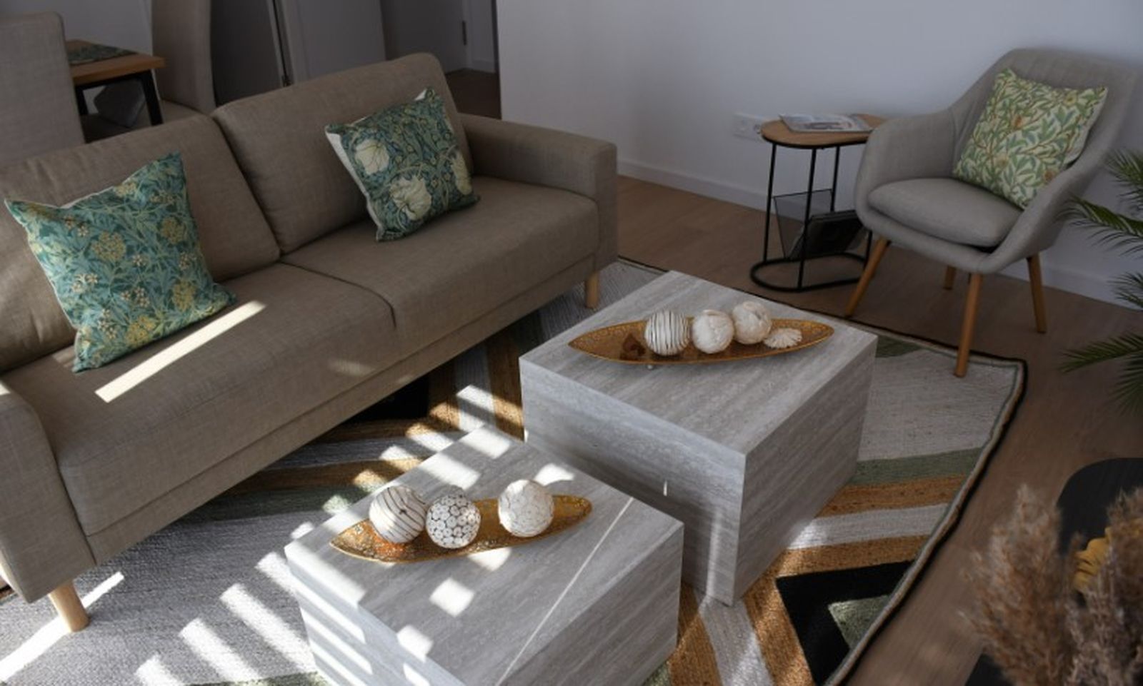 Interior del piso piloto en Entreolivos