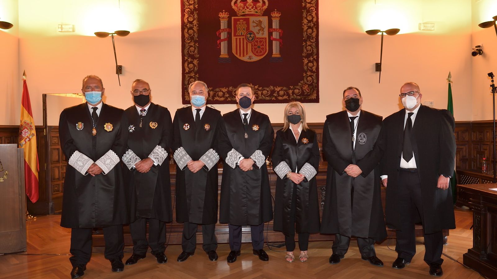 Nueva Ejecutiva junto al presidente Consejo General Procuradores