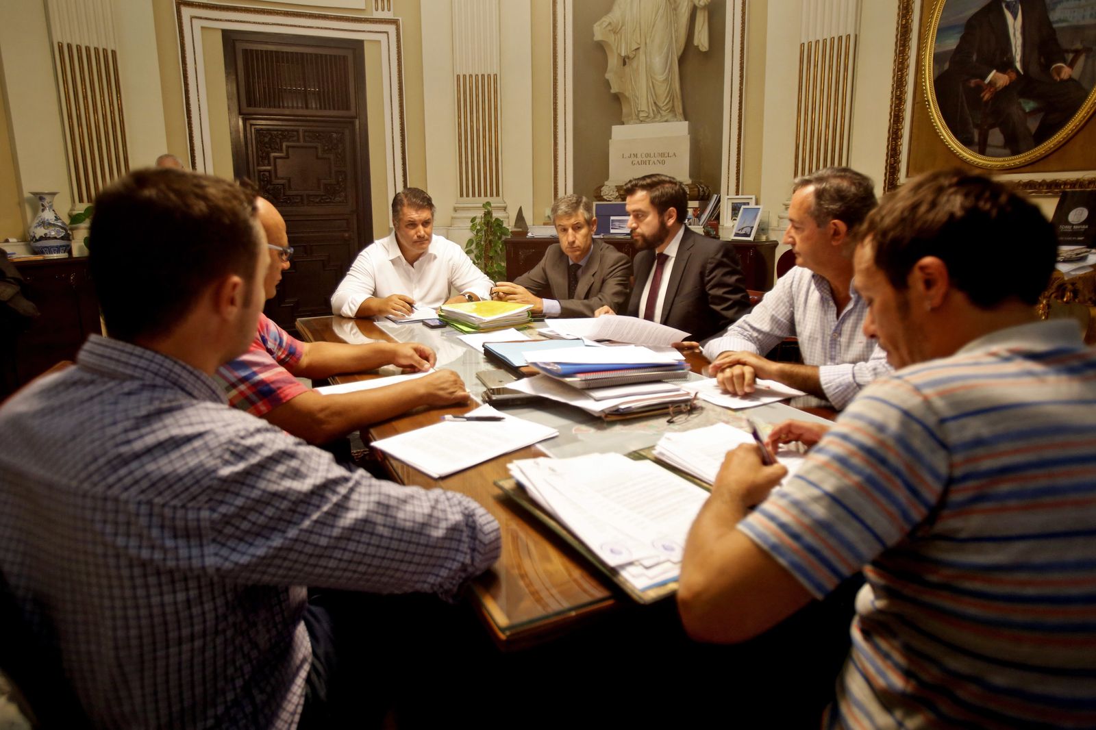 Imagen de una junta de portavoces del Ayuntamiento de Cádiz al inicio del mandato.