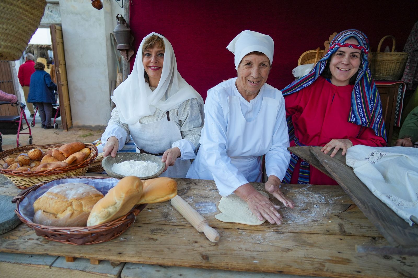 Torrecampo vive una nueva edición de su belén viviente, en imágenes