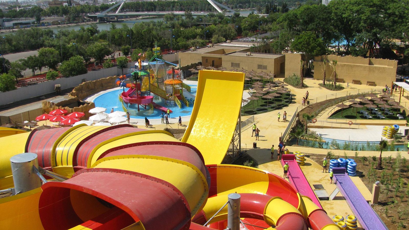 Toboganes de Agua Mágica, en Isla Mágica.