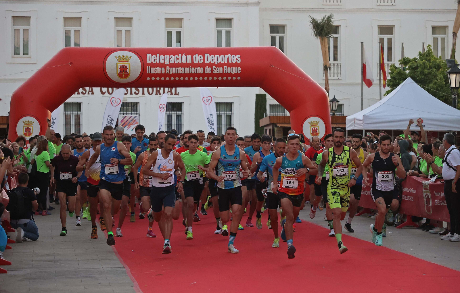 La VIII Cross de las Cuestas de San Roque, en imágenes