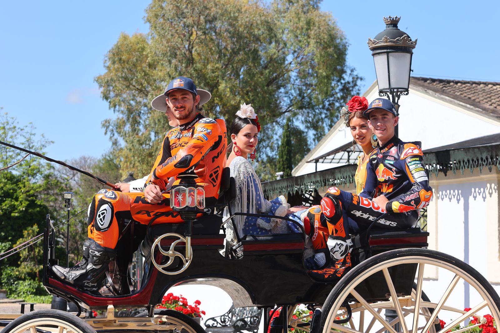 Pedro Acosta y Remy Gardner 'ruedan' en González Byass