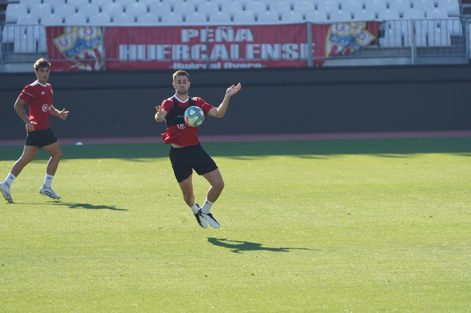Entrenamiento del Almería (jueves 11)