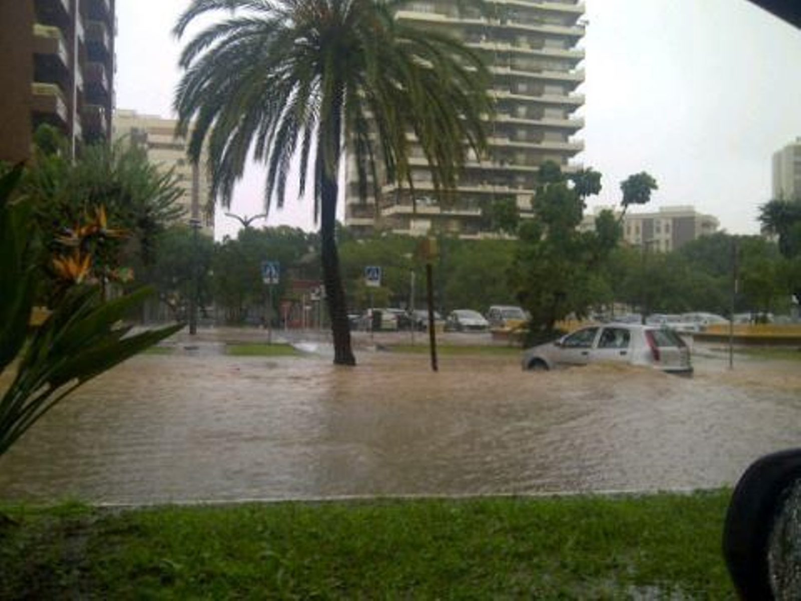 Inundaciones en la capital 

Foto: Twitter