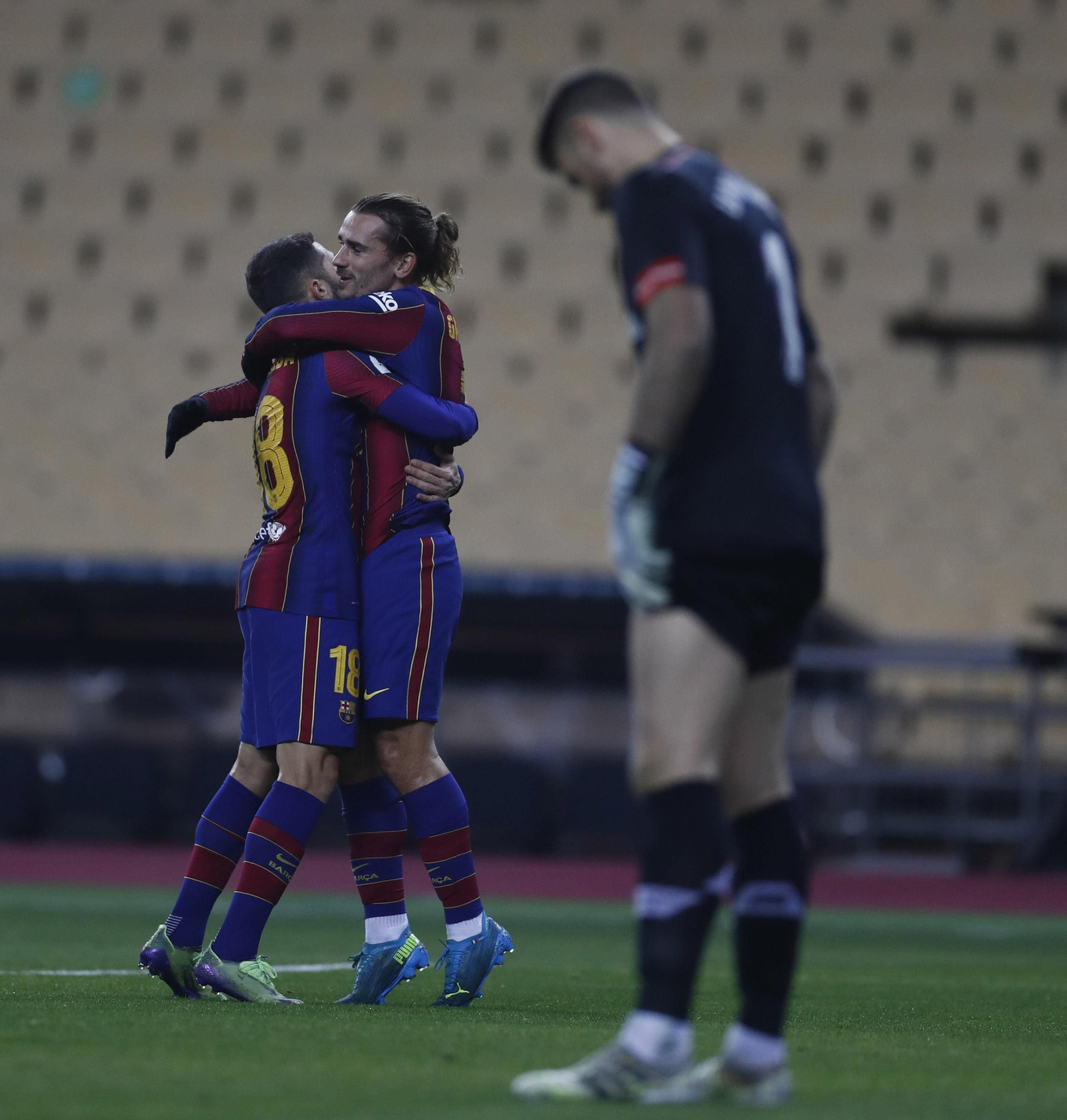 Las imágenes de la final de la Supercopa en Sevilla
