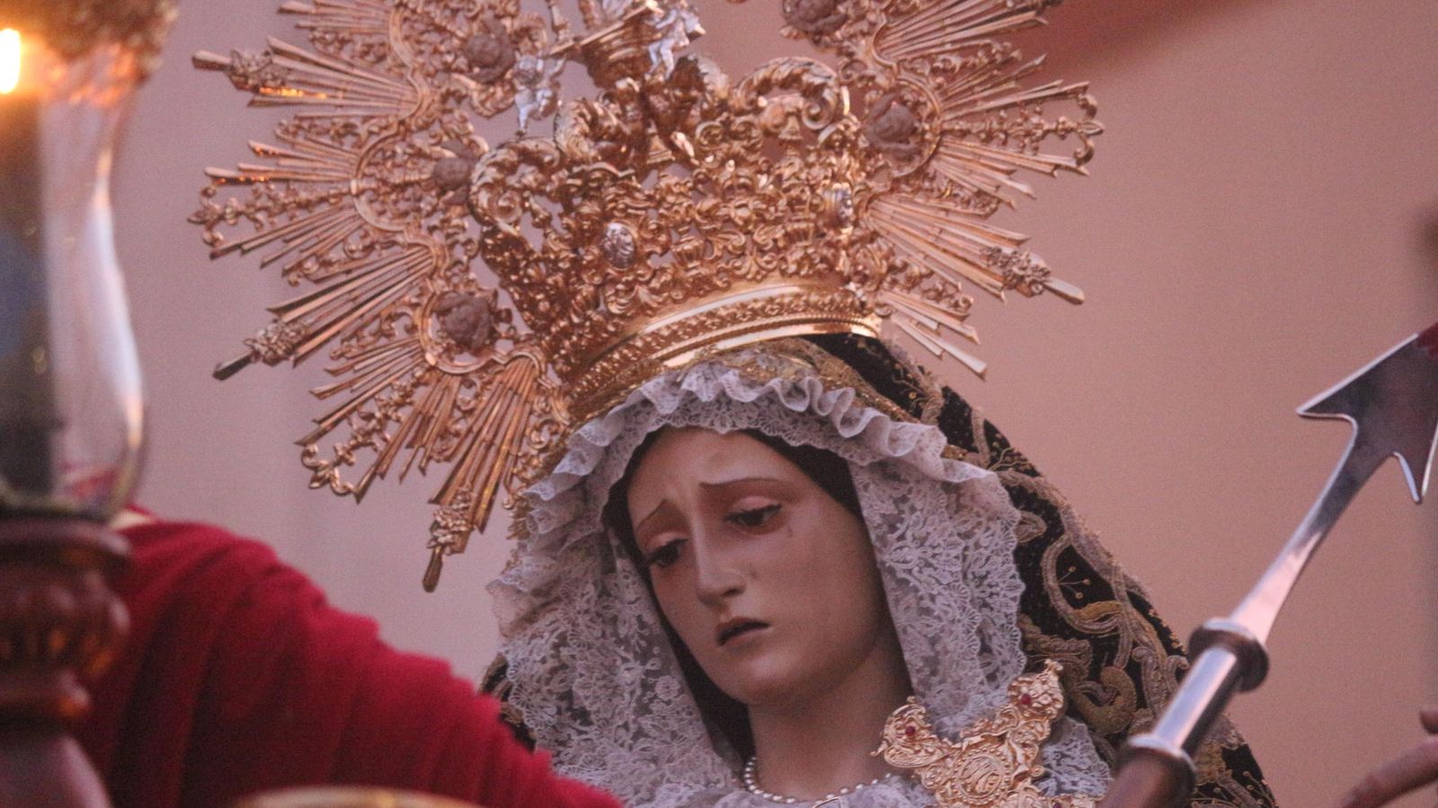 Fotogalería: La salida extraordinaria de la Vera-Cruz de Puerto Real en su 475 aniversario