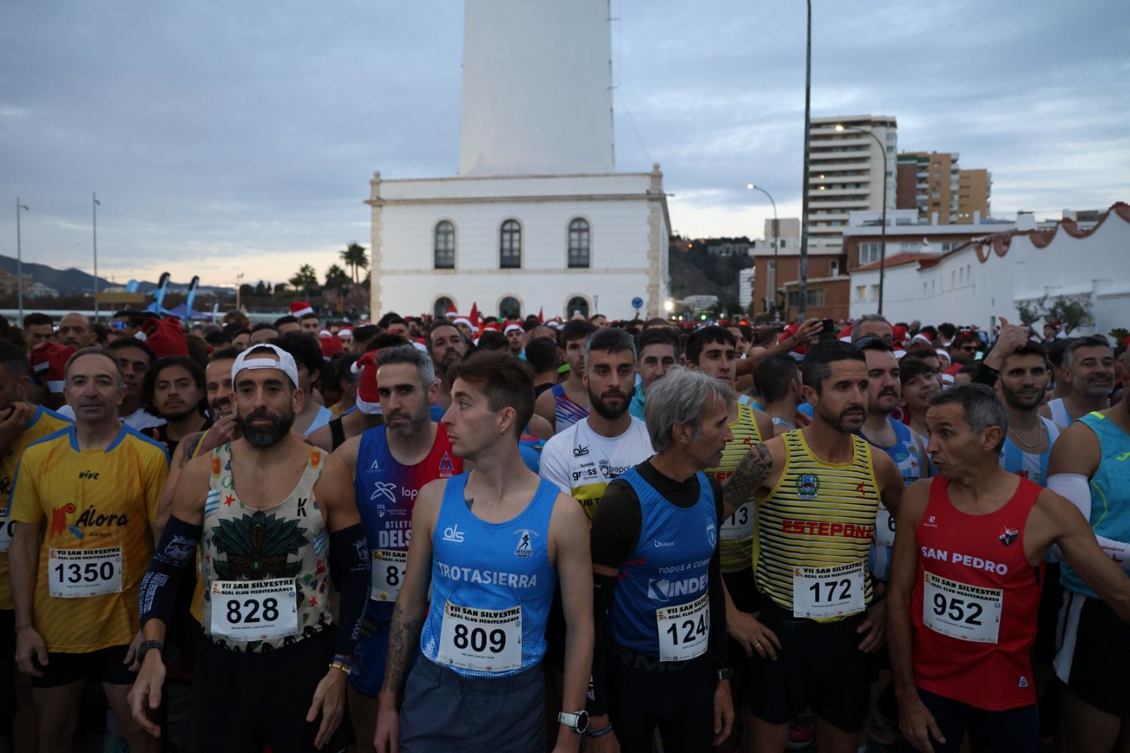 Las fotos de la San Silvestre del Real Club Mediterráneo en Málaga