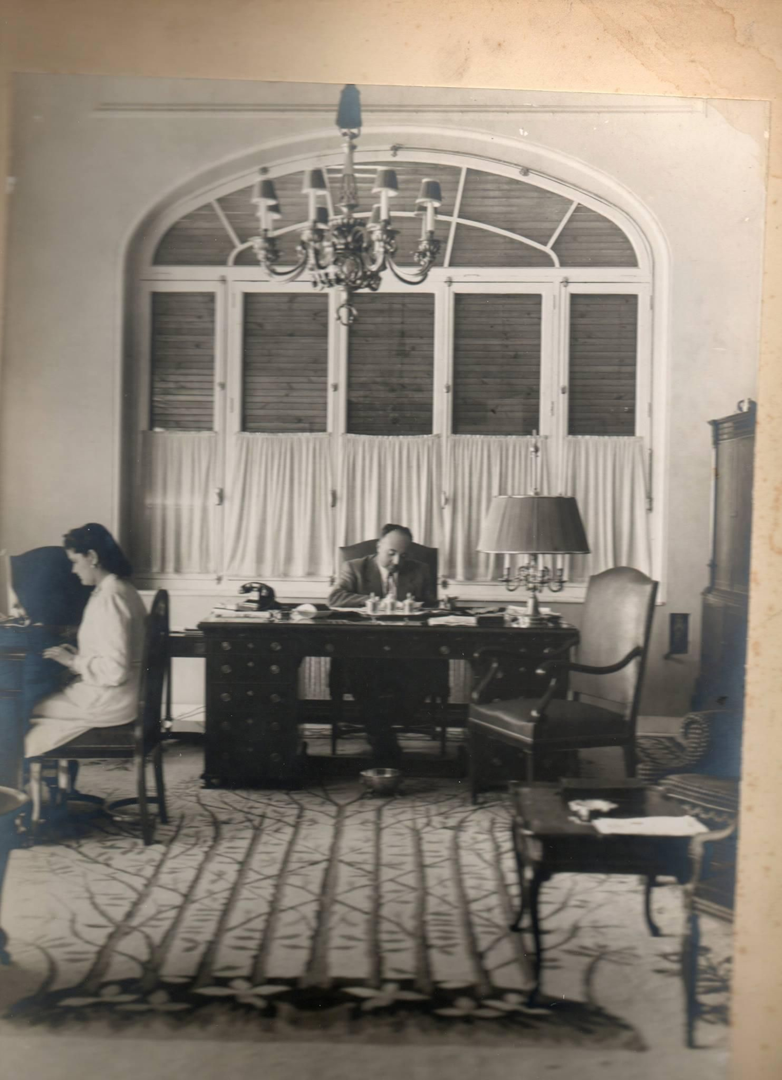 Despacho de directivo de la bodega.