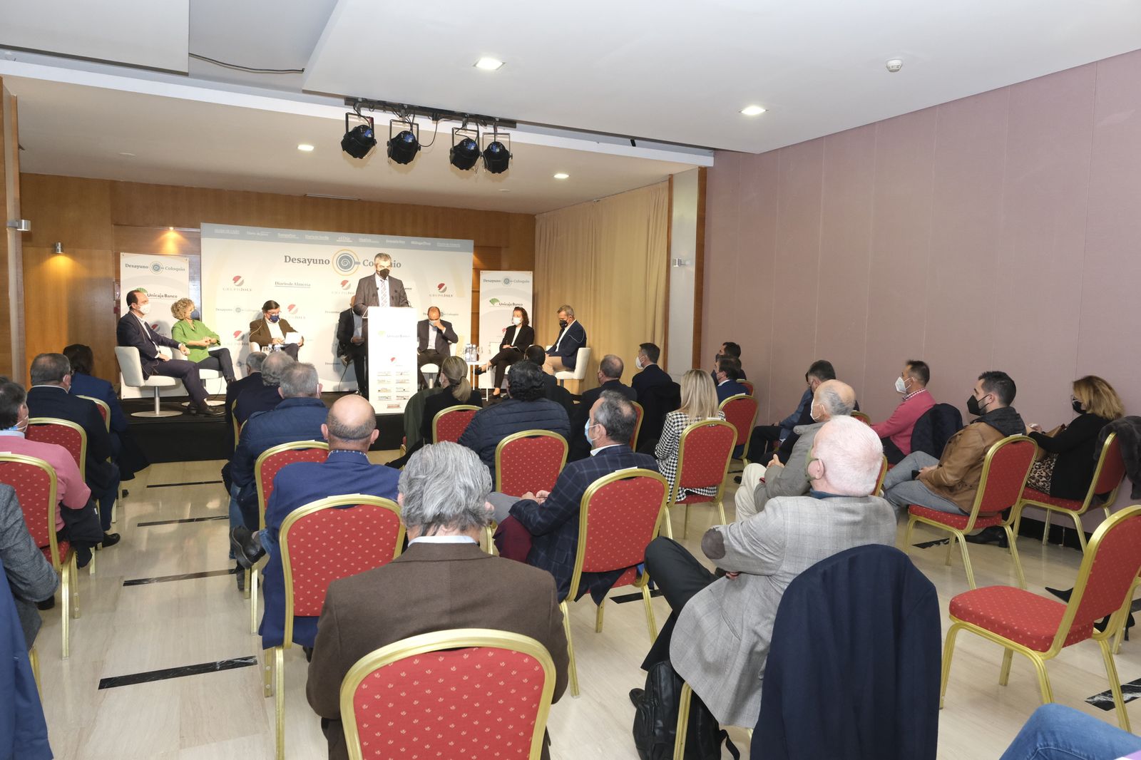Fotogalería foro-desayuno reto de la agroindustria tras el coronavirus.