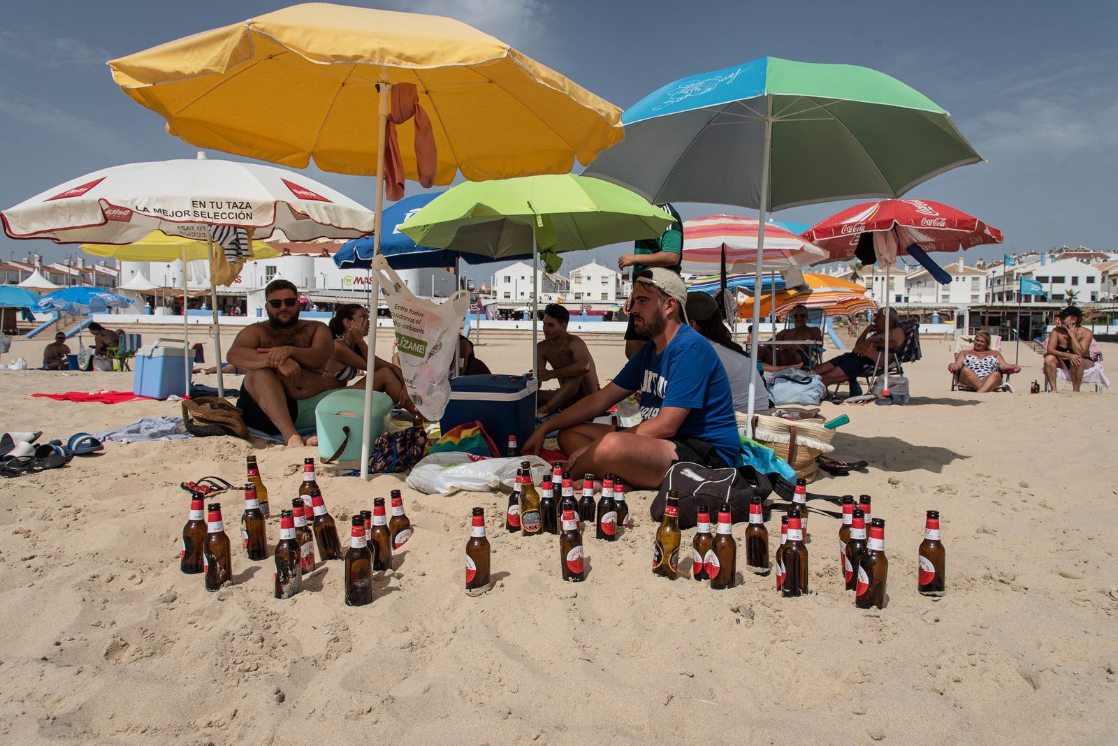Ola de calor en las playas de Huelva