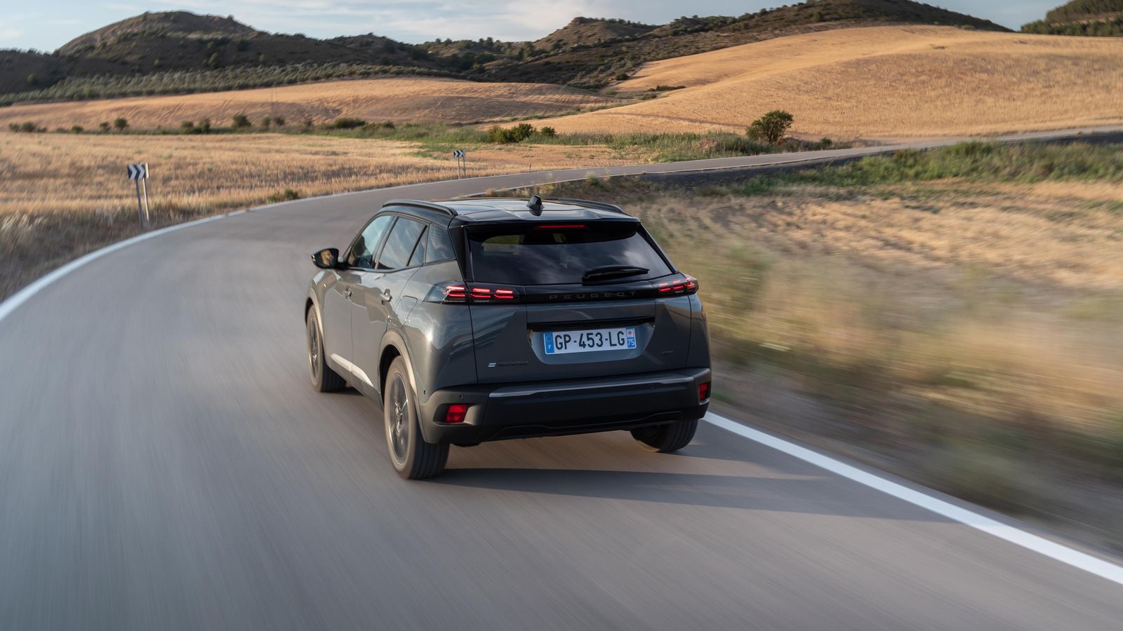 La nueva variante del e-2008, no sólo es más potente, sino que resulta más eficiente.