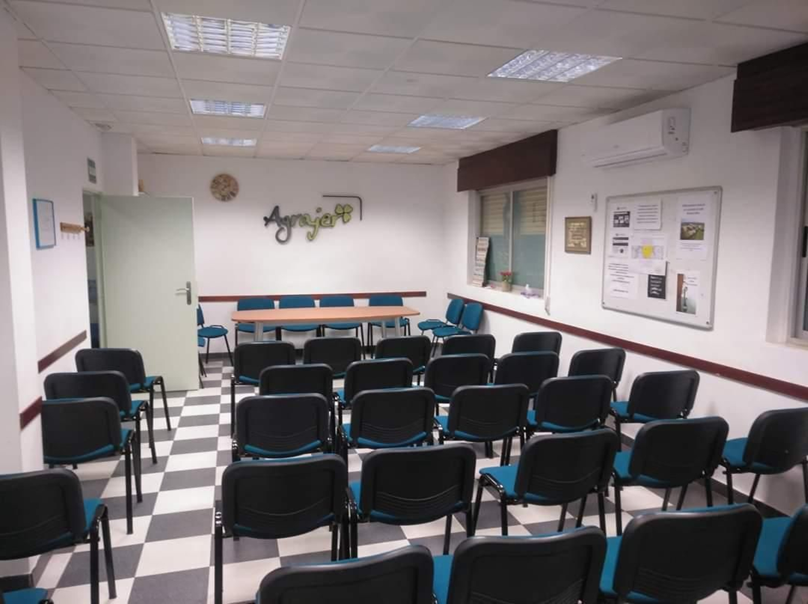 Sede de Agrajer, donde hacen sesiones en grupo de hasta 40 personas.