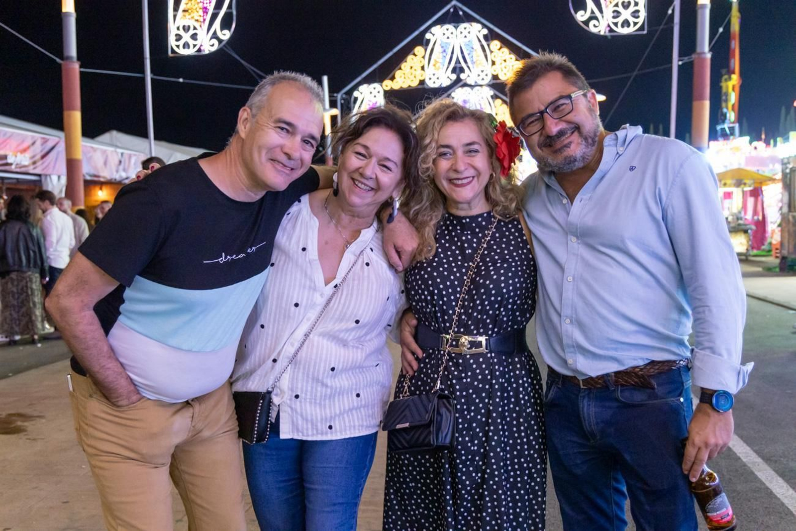 Los jiennenses disfrutan una noche más de la Feria de San Lucas