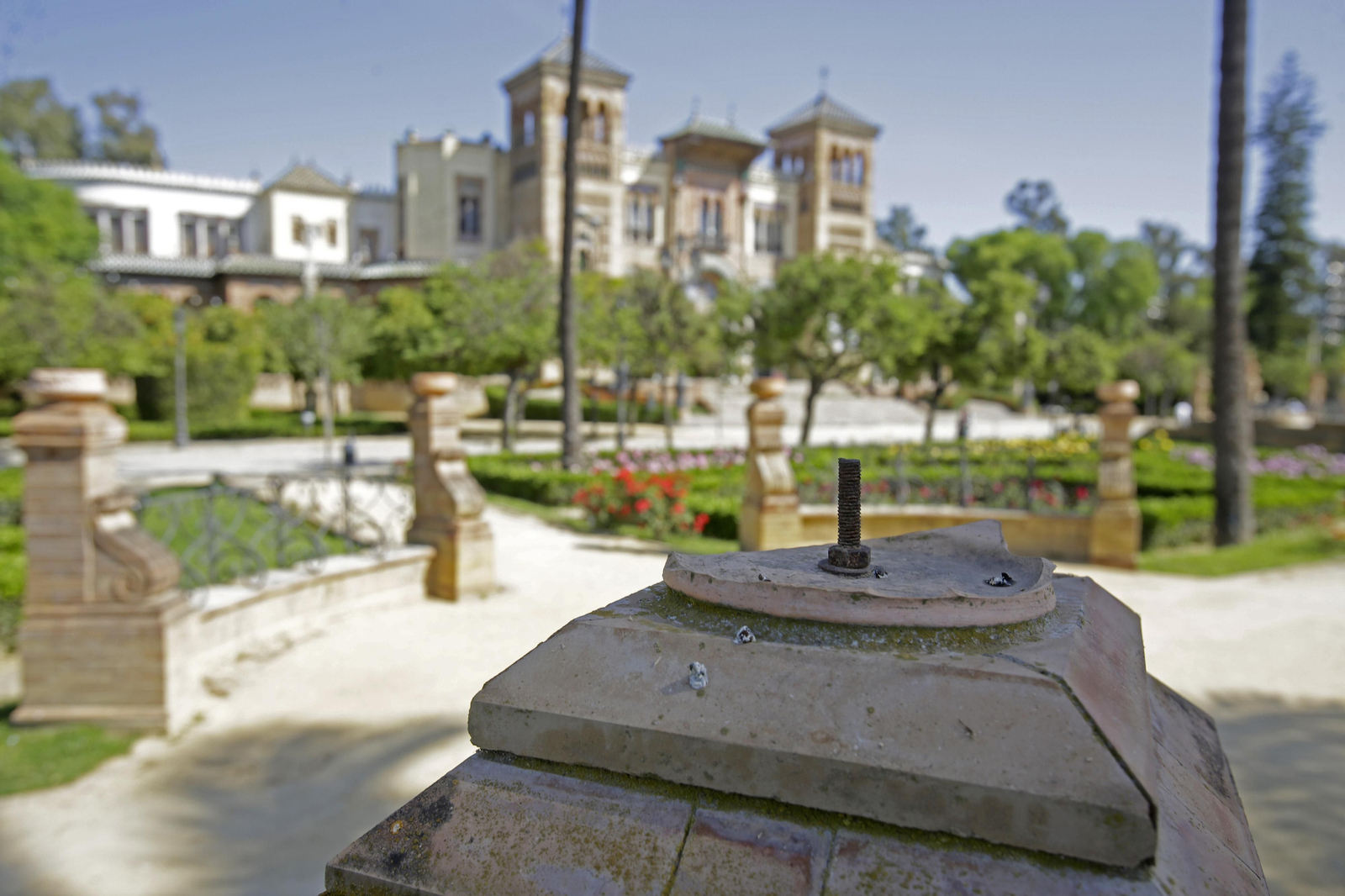 Destrozos en el Parque de María Luisa