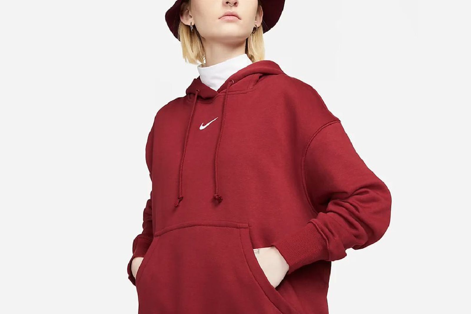 Esta es la sudadera Nike que todo el mundo busca ¡y ahora está casi a la mitad de precio!