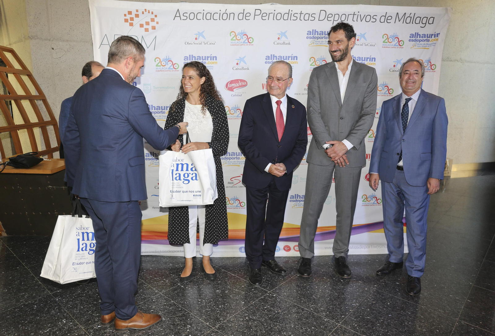 Las fotos de la visita de Jorge Garbajosa a Málaga