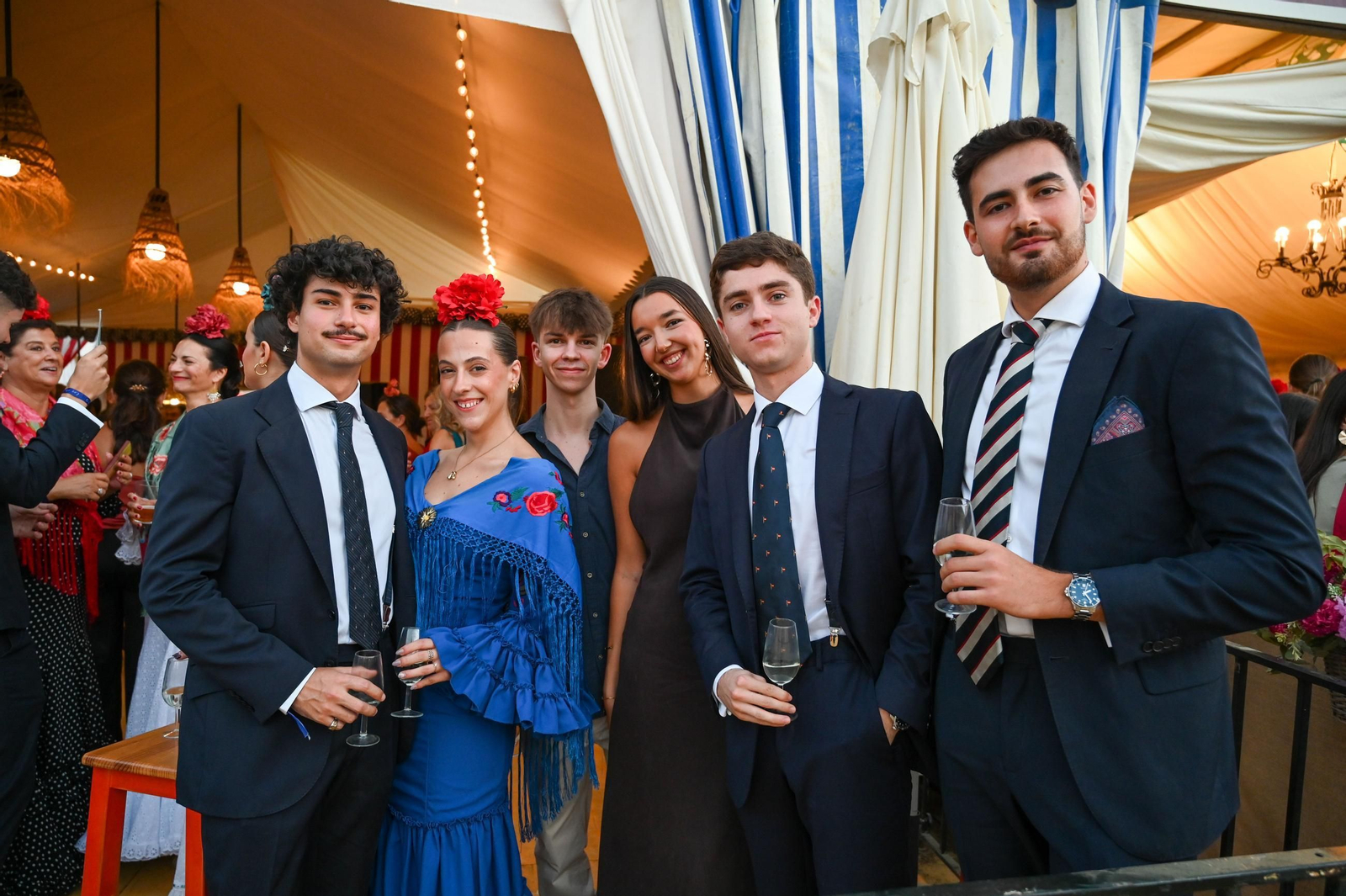 Imágenes del ambiente nocturno del 11 de octubre en la Feria del Caballo 2025