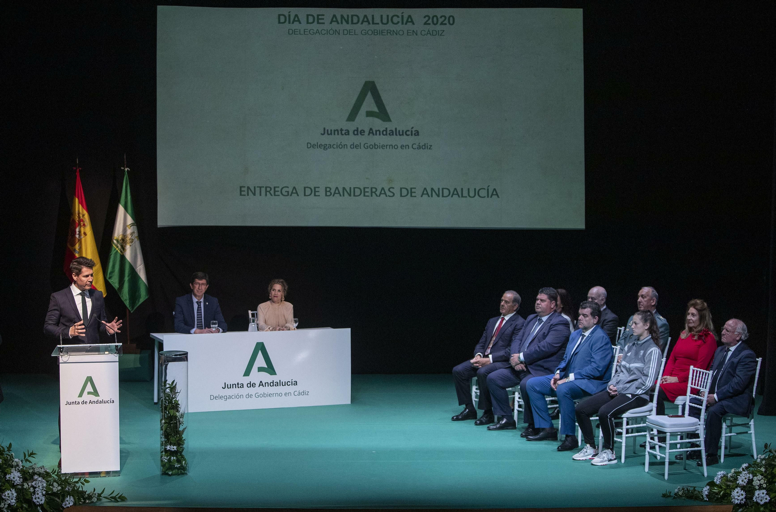Imágenes de la entrega de las Banderas de Andalucía en la provincia