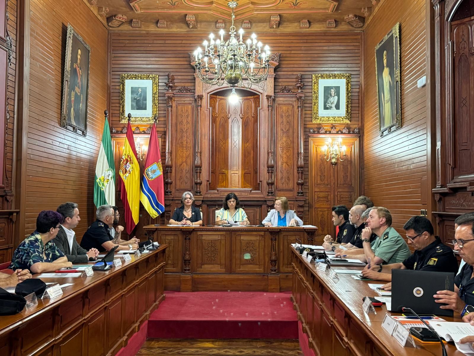 Reunión de la Junta Local de Seguridad en el Palacio Municipal.