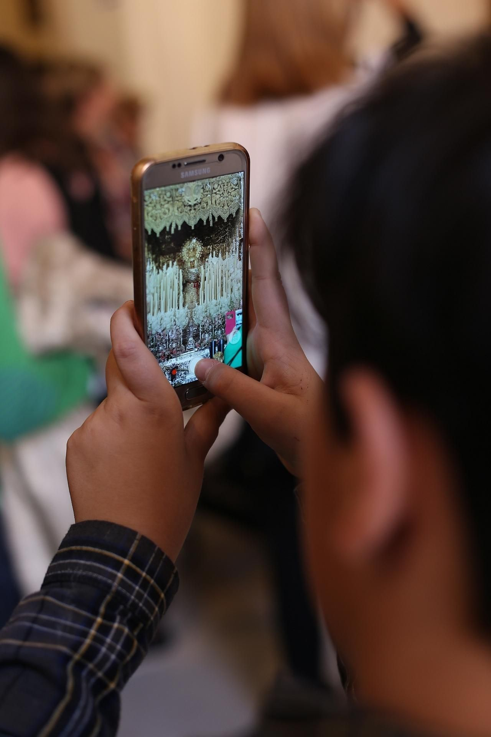 Visita a la capilla de los Marineros en la mañana del Jueves Santo.