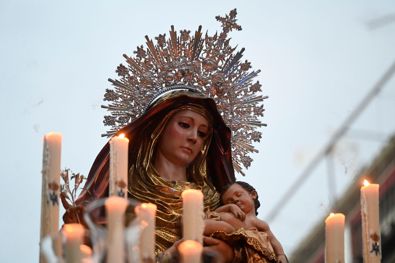 La mejores imágenes de la procesión de la Virgen del Amparo